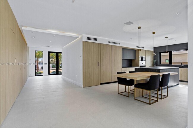 Photo - 1661 Daytonia Rd