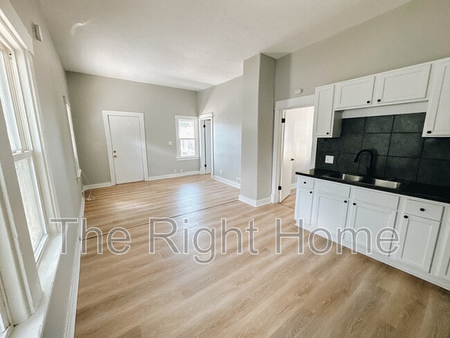 Photo - 2519 S 12th St