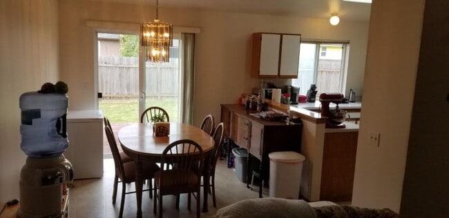 Photo - 3 Bed 2 Bath - Garage - Dog Friendly - NAS Whidbey