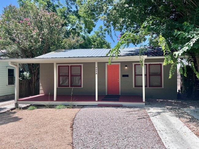 Photo - 705 Franklin Blvd Casa