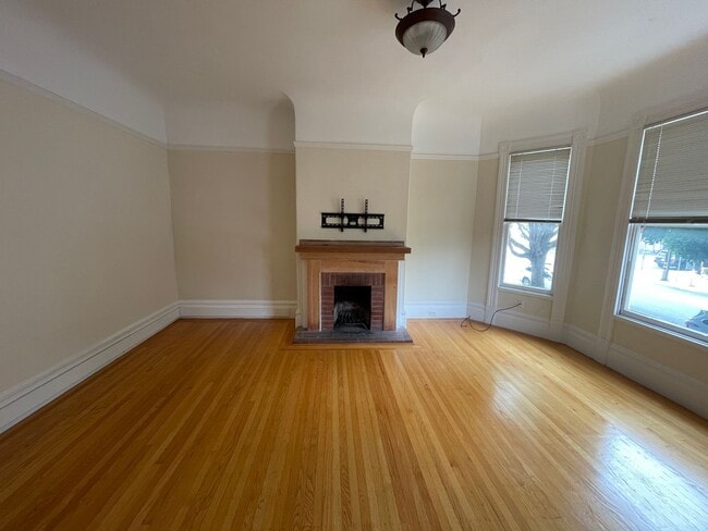Photo - Charming Inner Richmond Gem: Spacious 1BR w/ Laundry On-Site, and Parking Included!