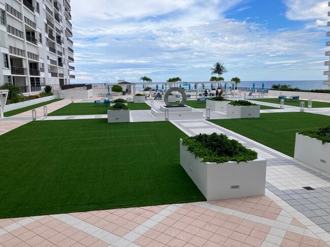 Building Photo - 4280 Galt Ocean Dr., Apt. 2C Unit 2C