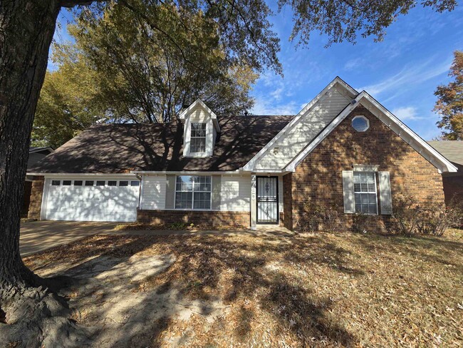 Building Photo - 7780 Mesa Dr