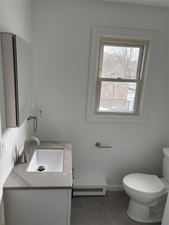 Photo - 171 Stoneleigh Ave Unidad A