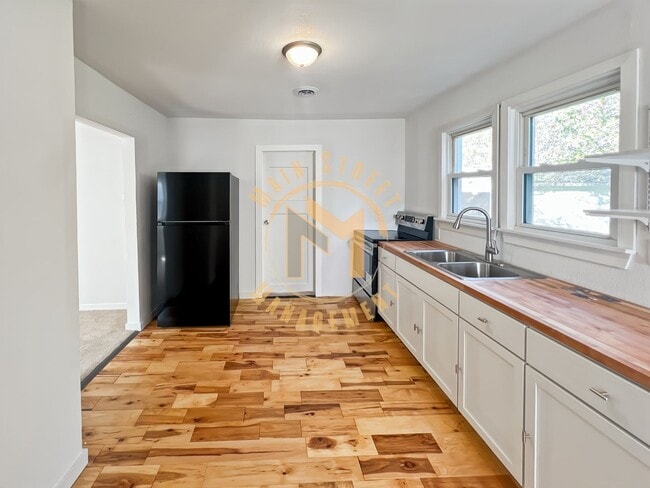 Photo - 2 Bed 1 Bath Single Family Home