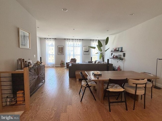 Photo - 12305 W Oaks Dr