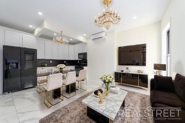 3 bedroom in BROOKLYN NY 11207 - 3 bedroom in BROOKLYN NY 11207 Condo Unit 2