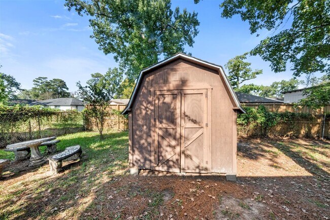 Photo - 9627 Glenwood Forest Dr