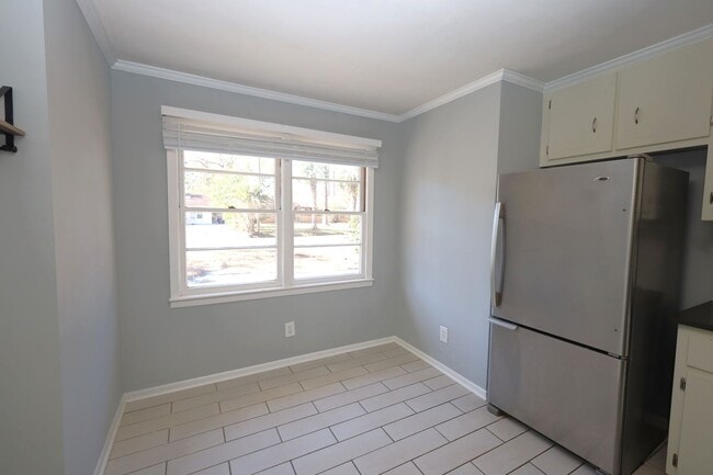 Photo - 1709 Azalea Dr