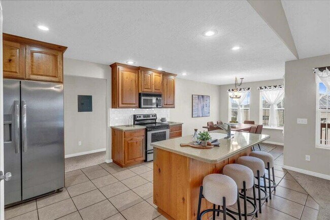 Photo - "Spacious 5-Bed, 3-Bath Home in Cedar City - 2964 Sq. Ft. of Comfort in Canyon Gate Subdivision! "