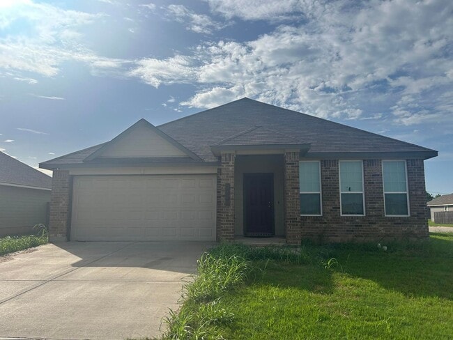 Building Photo - Modern 3 Bed, 2 Bath + Office Rental