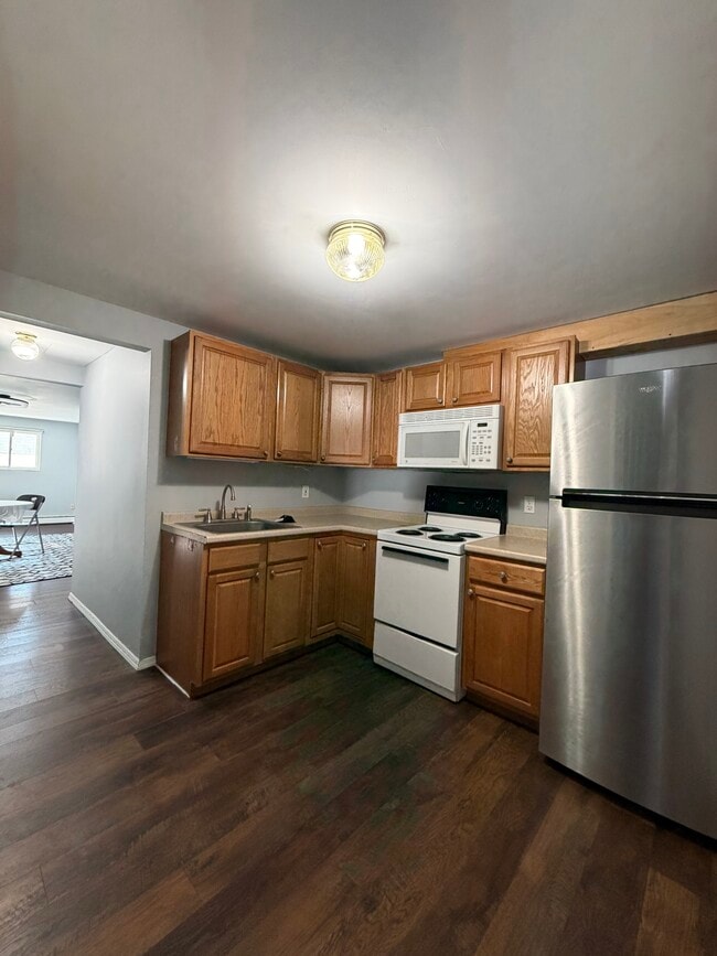 Building Photo - 169 Fifty Acre Rd S Unit 1