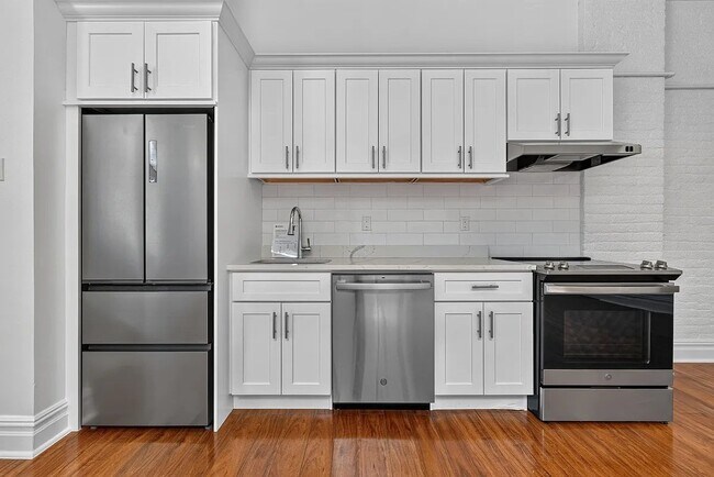 Photo - 702 Greenwich St Unidad 1