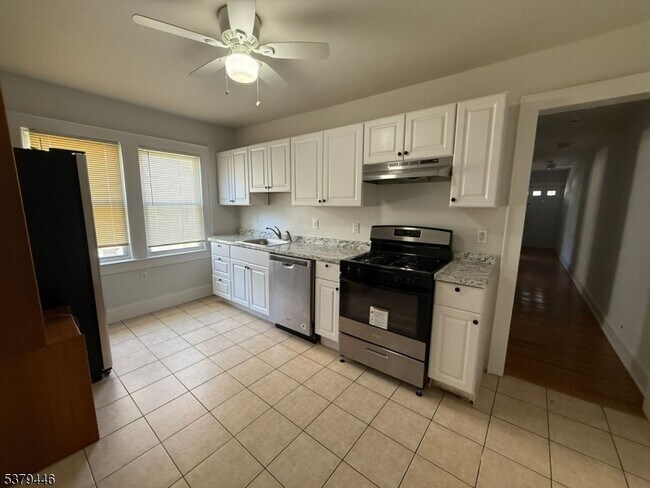 Photo - 16 Lexington Ave Unit 1L