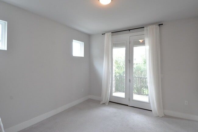 Photo - Gorgeous Home with Green Belt view!