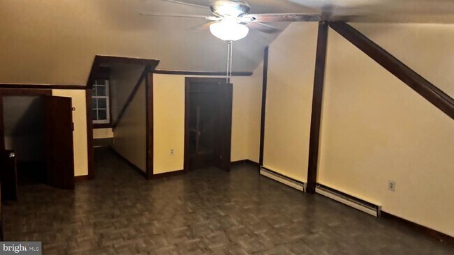 Photo - 828 Chestnut St