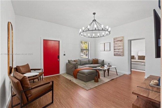 Photo - 601 SW 1st St