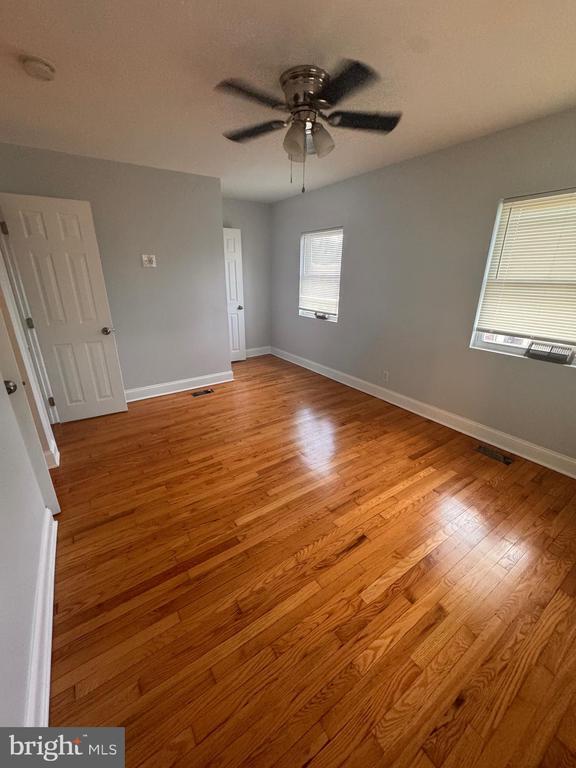 Photo - 5200 Ready Ave