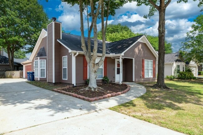 Photo - 132 King James Ct