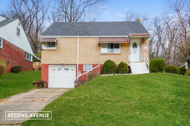 Photo - 705 Churchill Ave House