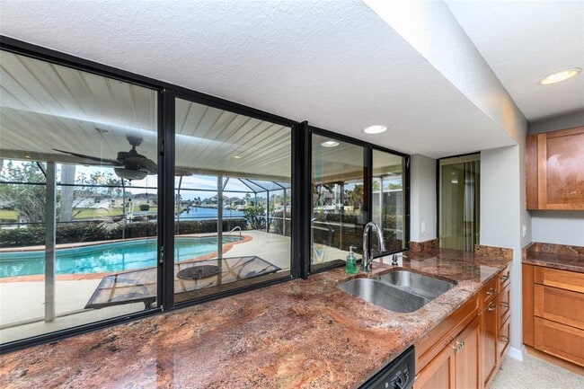 Photo - 2429 Aqui Esta Dr