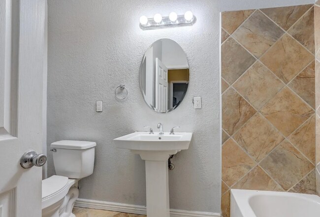 Photo - 2231 Federal Blvd