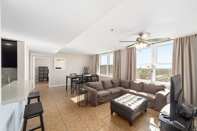 Building Photo - Seagle Building 7C