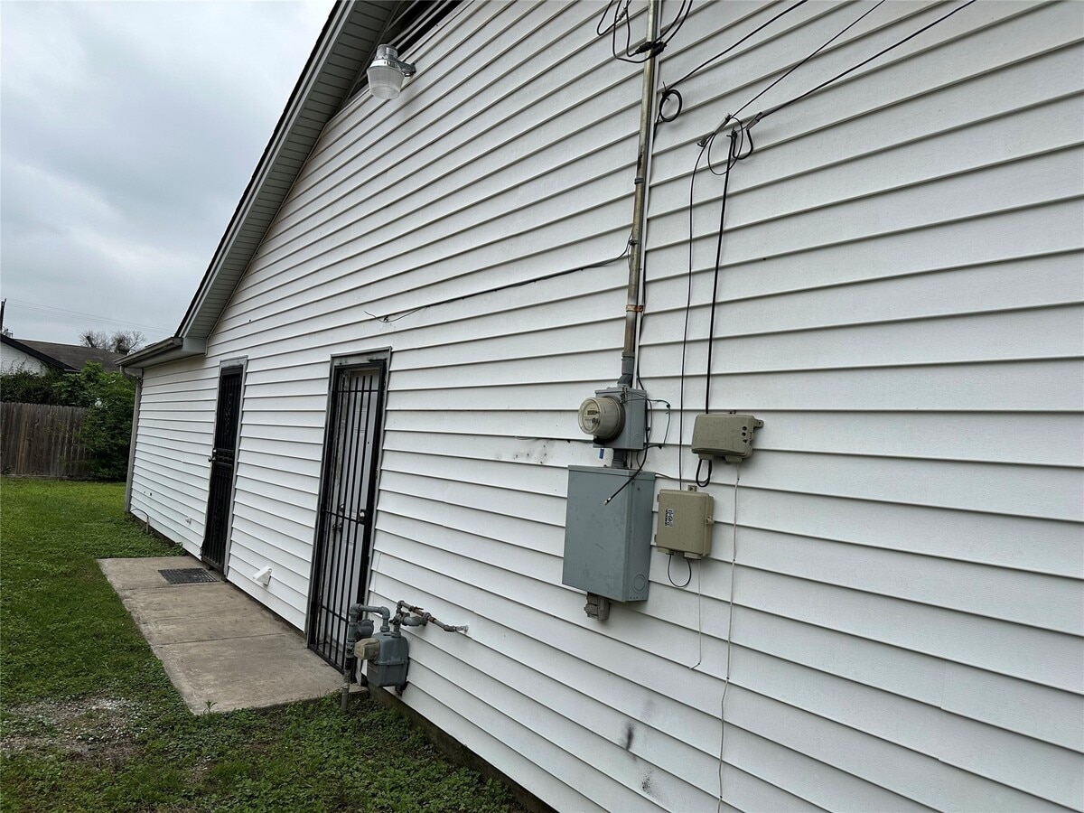 Photo - 4214 Gano St