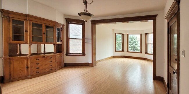 Photo - 2248 W Iowa St Unit 2