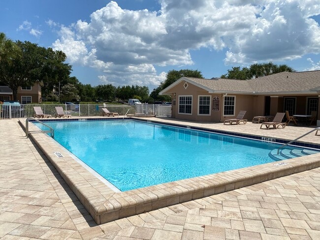 Photo - RESORT STYLE, GATED 1ST FLOOR CONDO LOCATE...