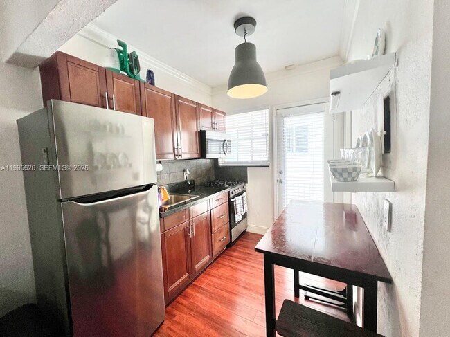Photo - 330 74th St Unit 5