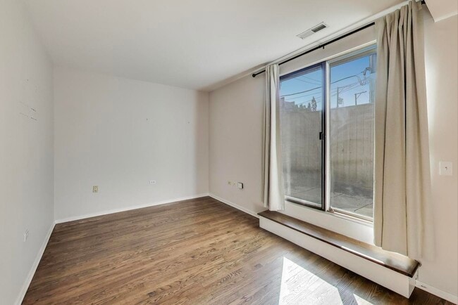 Photo - 2743 N Wayne Ave