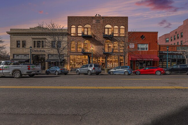 Downtown Loft, Historic Building, Remodeled, - Downtown Loft, Historic Building, Remodeled, Unit A