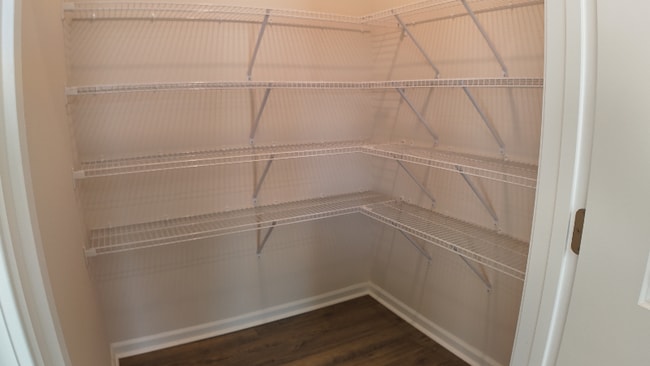 Photo - 1030 Roleson Wy