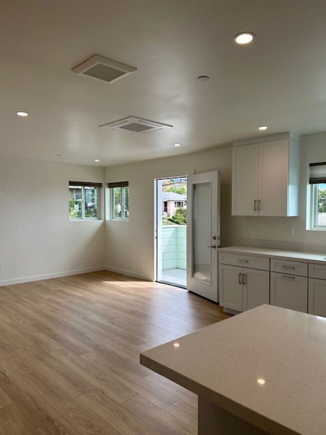 Photo - 599 San Jacinto St Unit (m159A) 599 San Jacinto St -  A, upstairs
