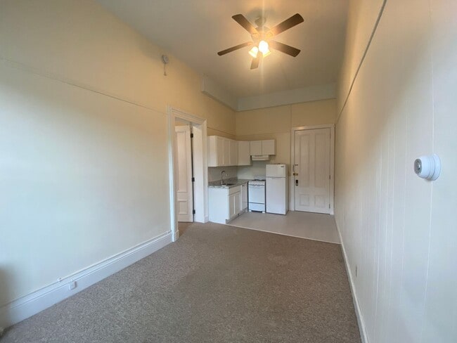 Photo - 15-17 State Street Unit B