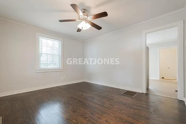 Photo - 439 Friedheim Rd