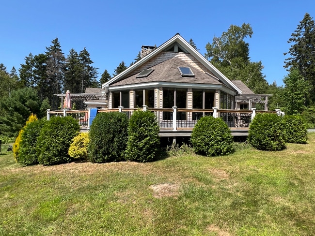 Building Photo - 68 Bonsey Ln