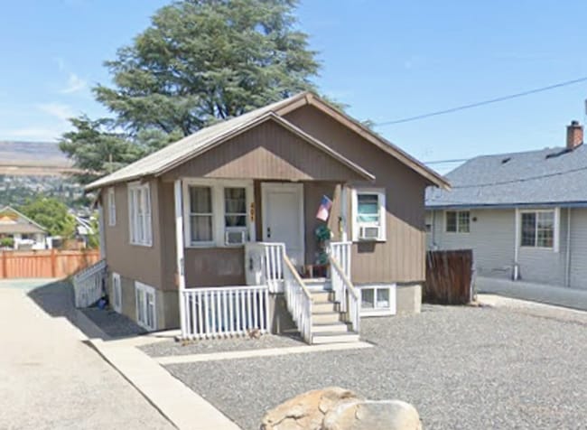 Building Photo - 401 Methow St Unit #1