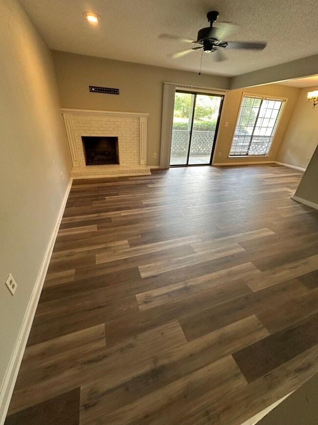 Living Room - 4621 Hamory Dr Unit 4621 BLD 2B