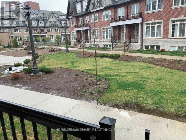 Photo - 8 Eaton Park Ln