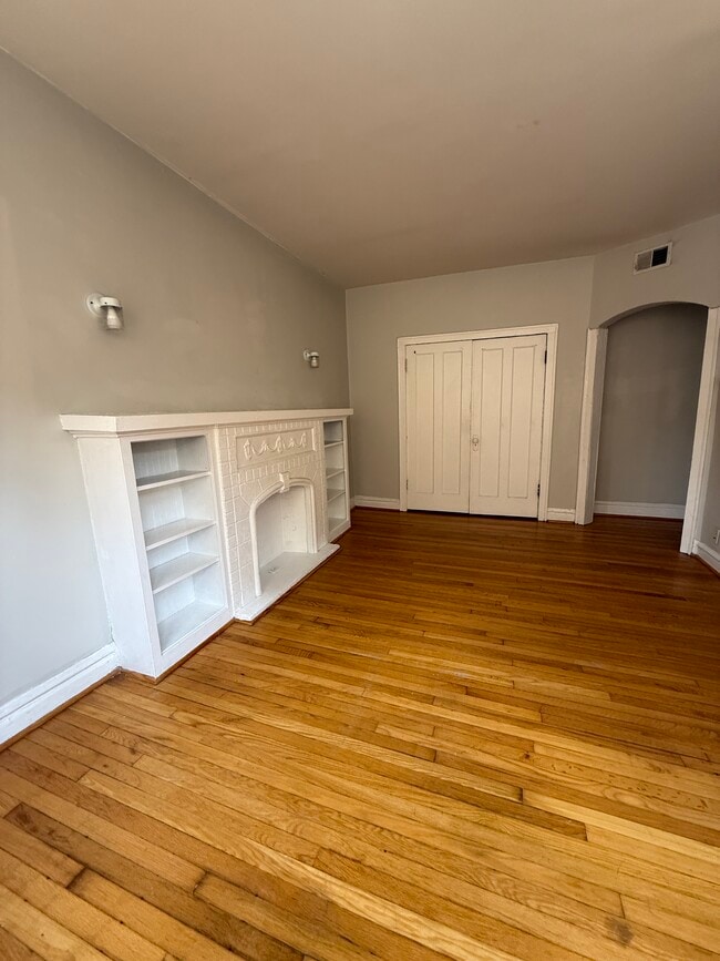 Photo - 3308 W Palmer St Unit 2