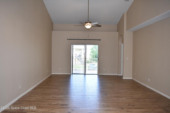 Photo - 1040 Venetian Dr