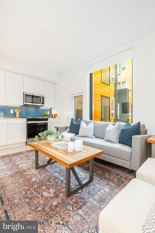 Photo - 1131-39 N Front St Unit 409