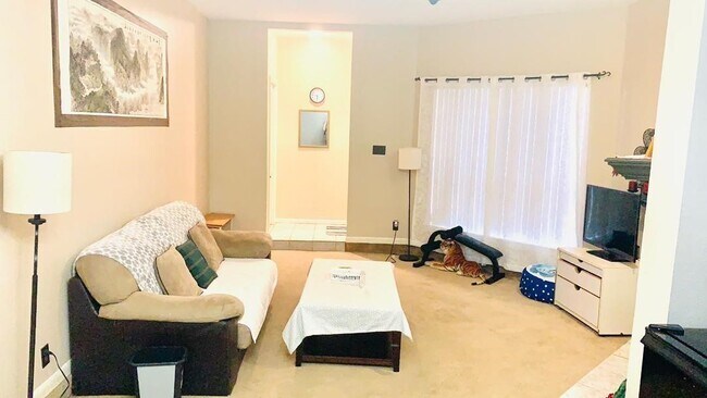 Photo - 3100 Walnut Bend Ln Unit 309