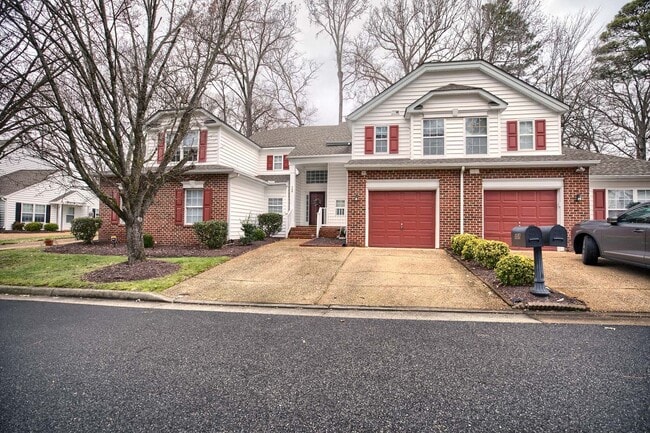 Photo - 308 Charleston Way