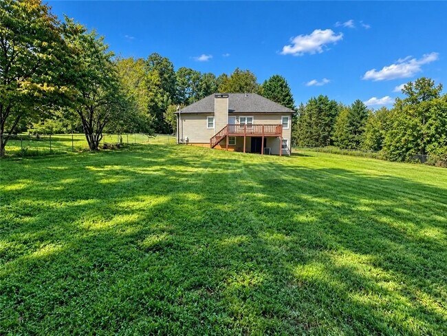 Photo - 154 Camden Woods Dr