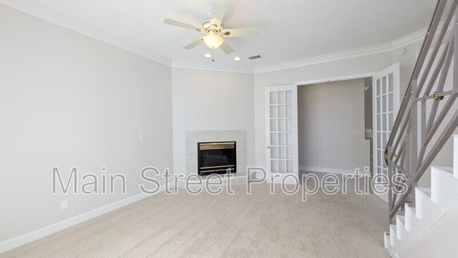 Photo - 2083 Downing Dr