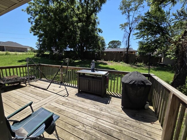 Photo - 5859 Geranium Ln