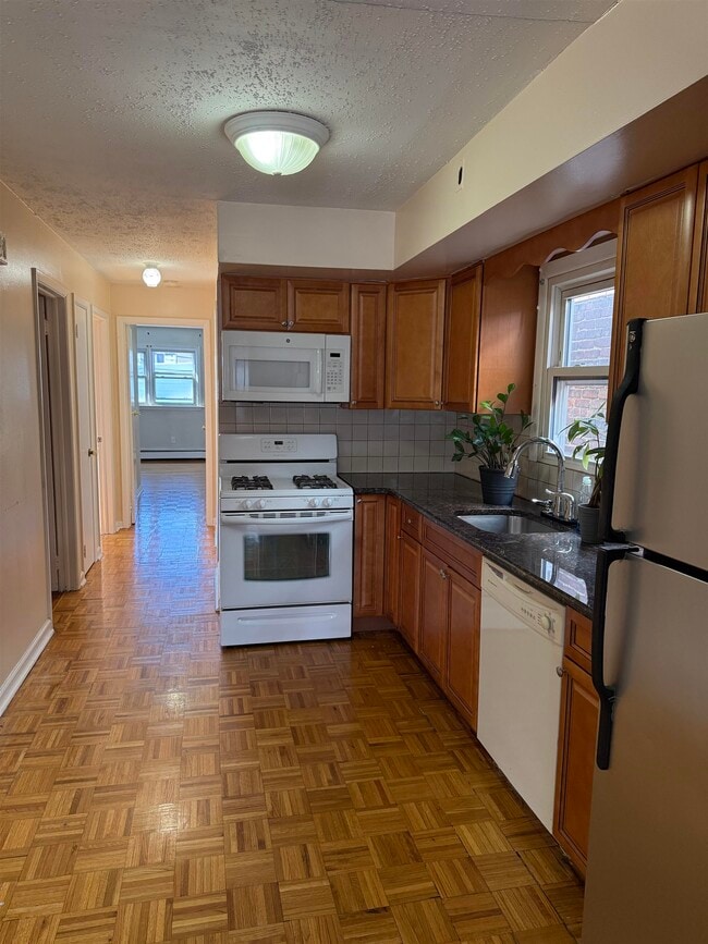 Photo - 2513 Palisade Ave Unit 2